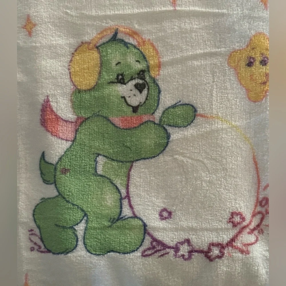 Christmas Winter CARE BEARS Super Soft Blanket Throw White 50x70 Viral NWT - Picture 2 of 4